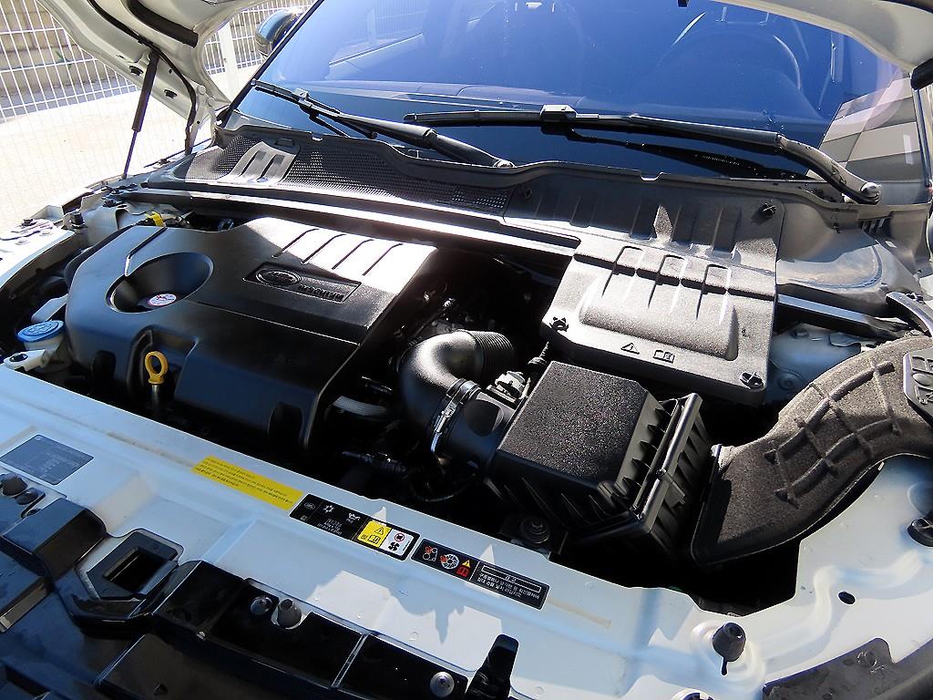 Land Rover Range Rover Evoque — photo 19