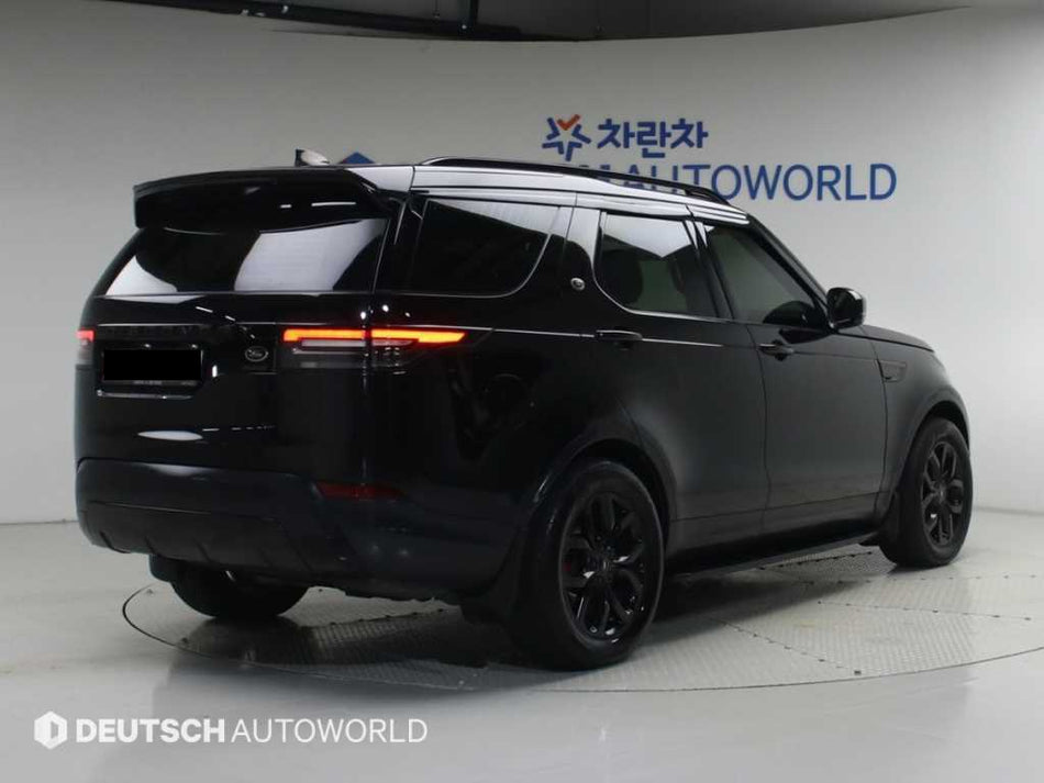 Land Rover Discovery — photo 02