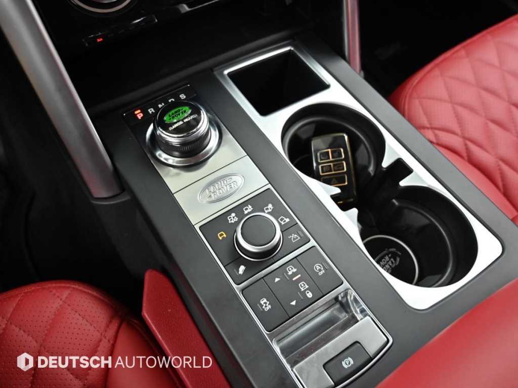 Land Rover Discovery — photo 09