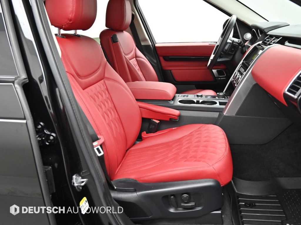 Land Rover Discovery — photo 10