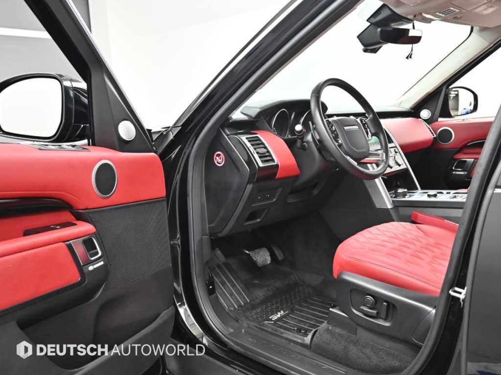 Land Rover Discovery — photo 11