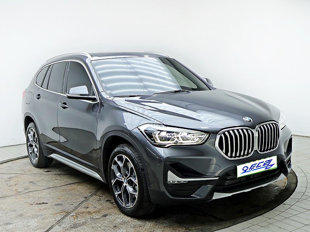 BMW X1 — photo 02