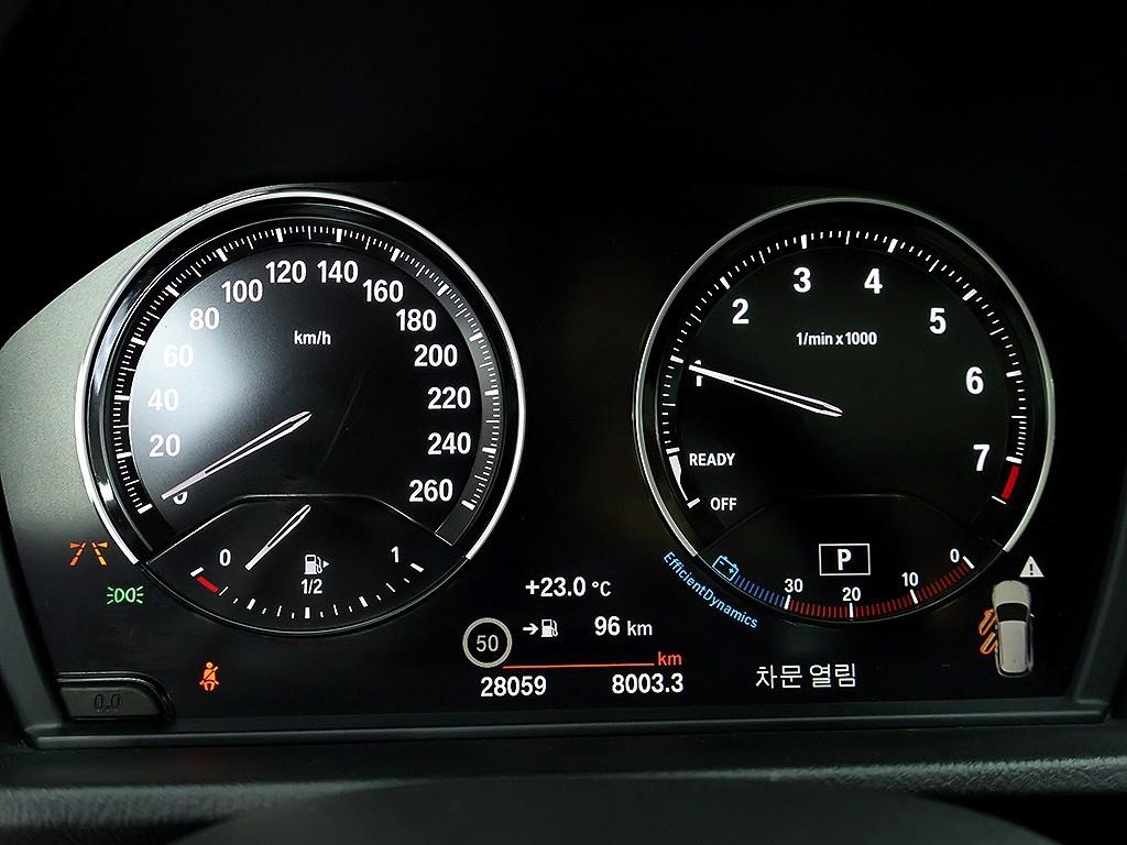 BMW X1 — photo 06
