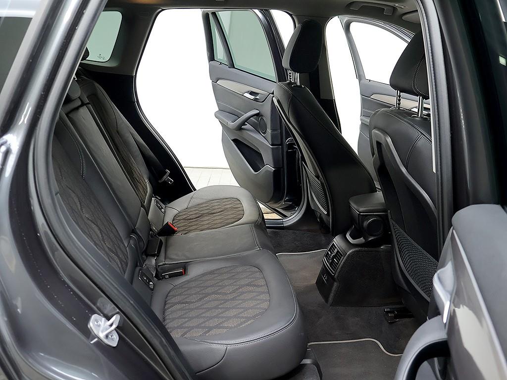 BMW X1 — photo 12