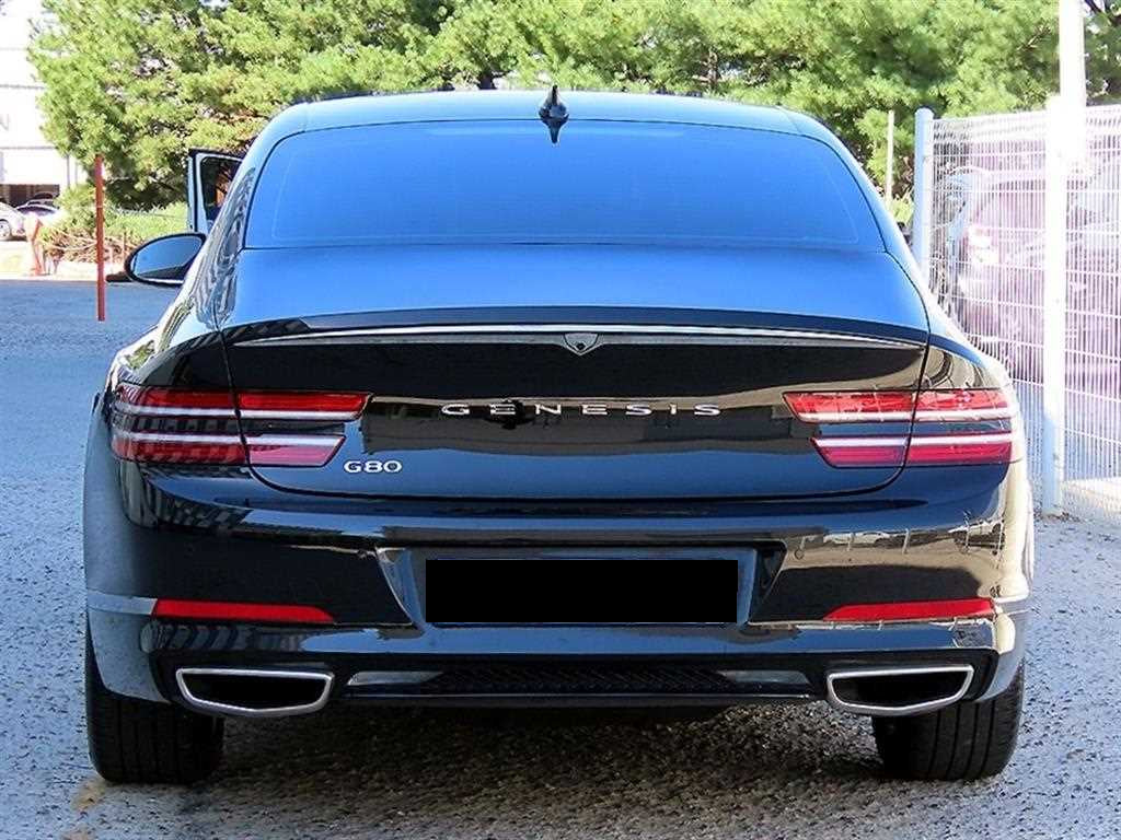 Genesis G80 — photo 05