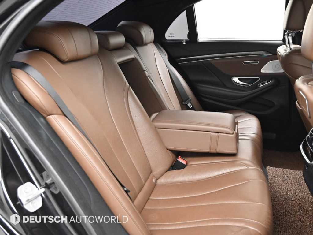 Mercedes-Benz S-Class — photo 12