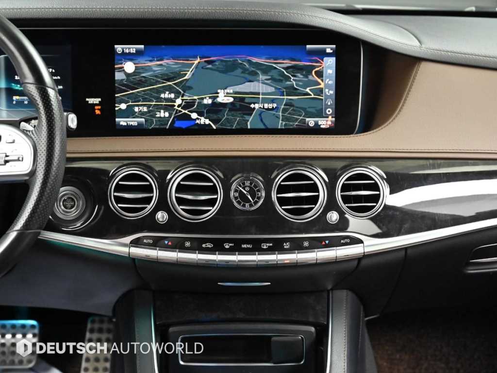 Mercedes-Benz S-Class — photo 14