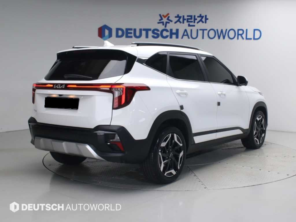 Kia Seltos — photo 02