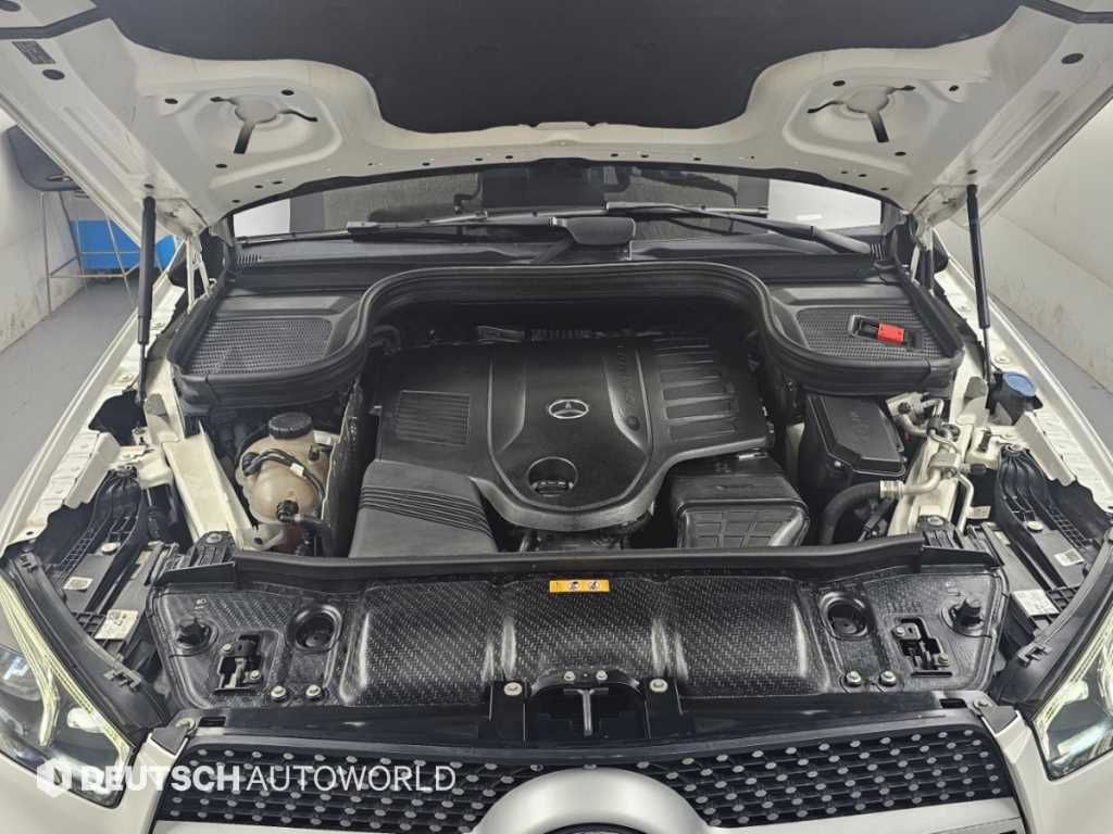 Mercedes-Benz GLE-Class — photo 06