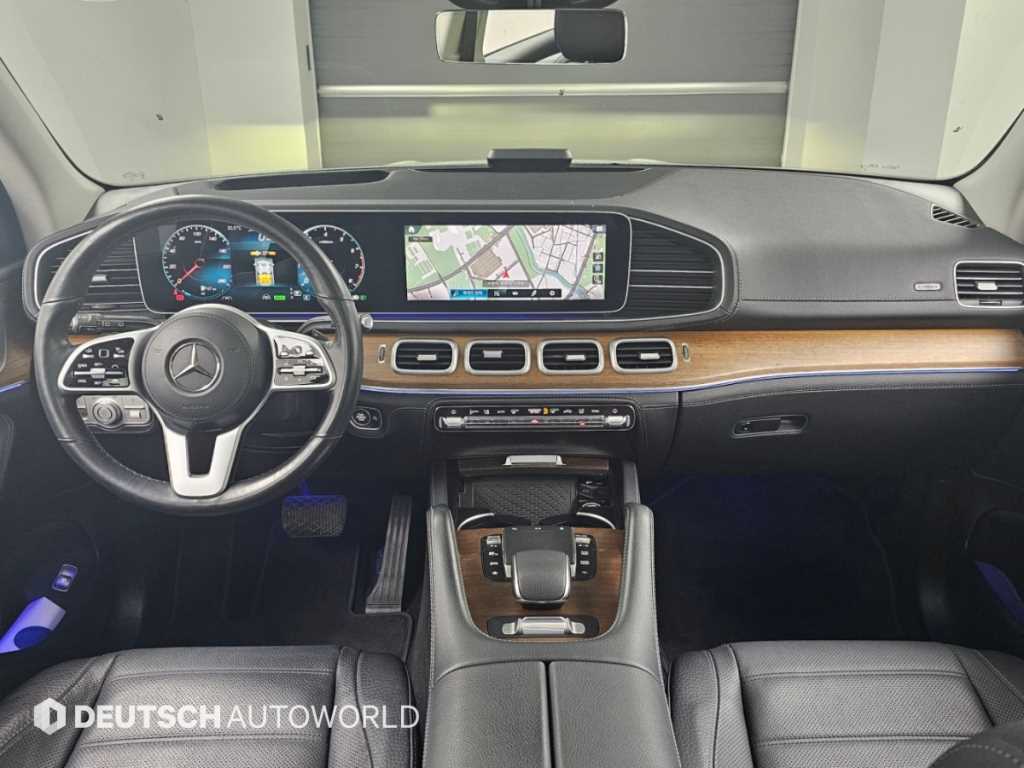 Mercedes-Benz GLE-Class — photo 07