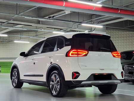 Kia Niro — photo 03