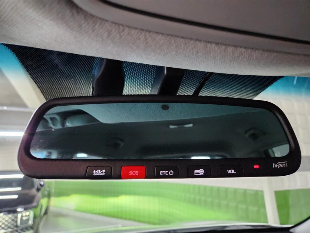 Kia Niro — photo 13