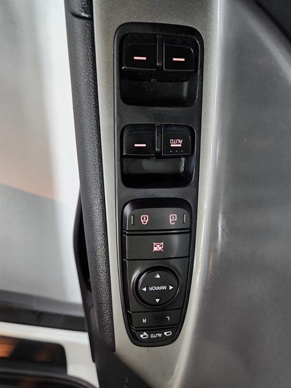 Kia Niro — photo 15