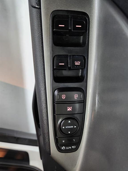 Kia Niro — photo 15
