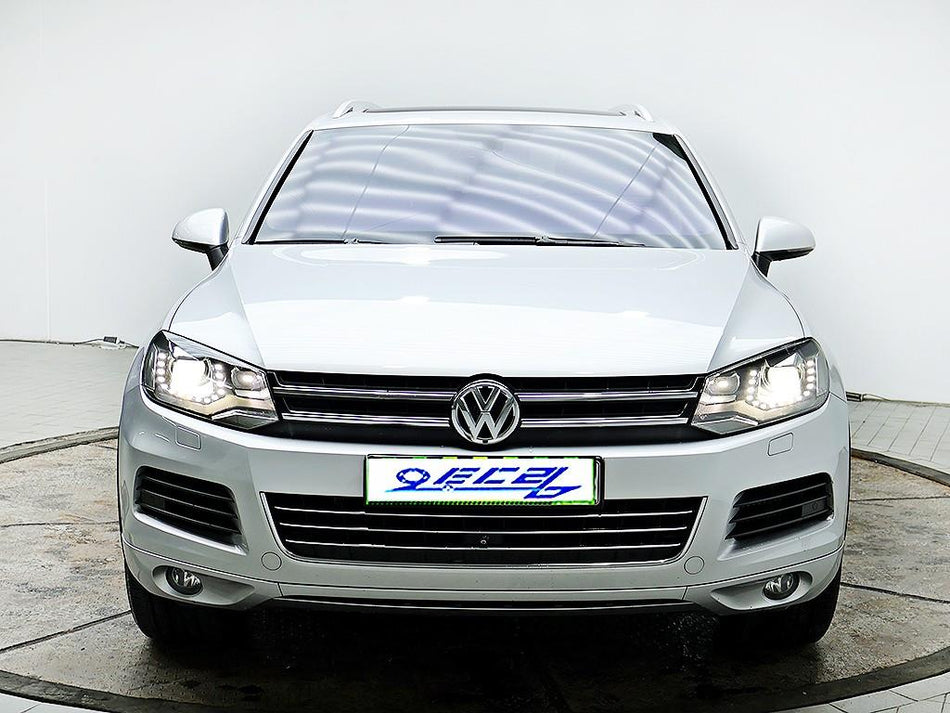 Volkswagen Touareg — photo 01