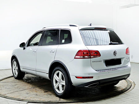 Volkswagen Touareg — photo 04