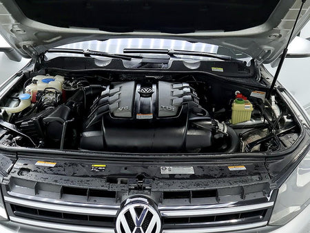 Volkswagen Touareg — photo 07