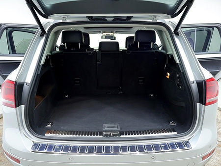 Volkswagen Touareg — photo 17