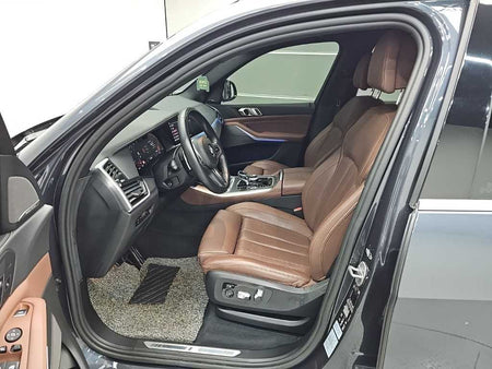 BMW X5 — photo 11
