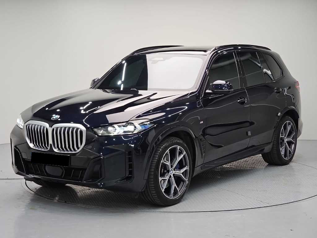 BMW X5 — photo 01