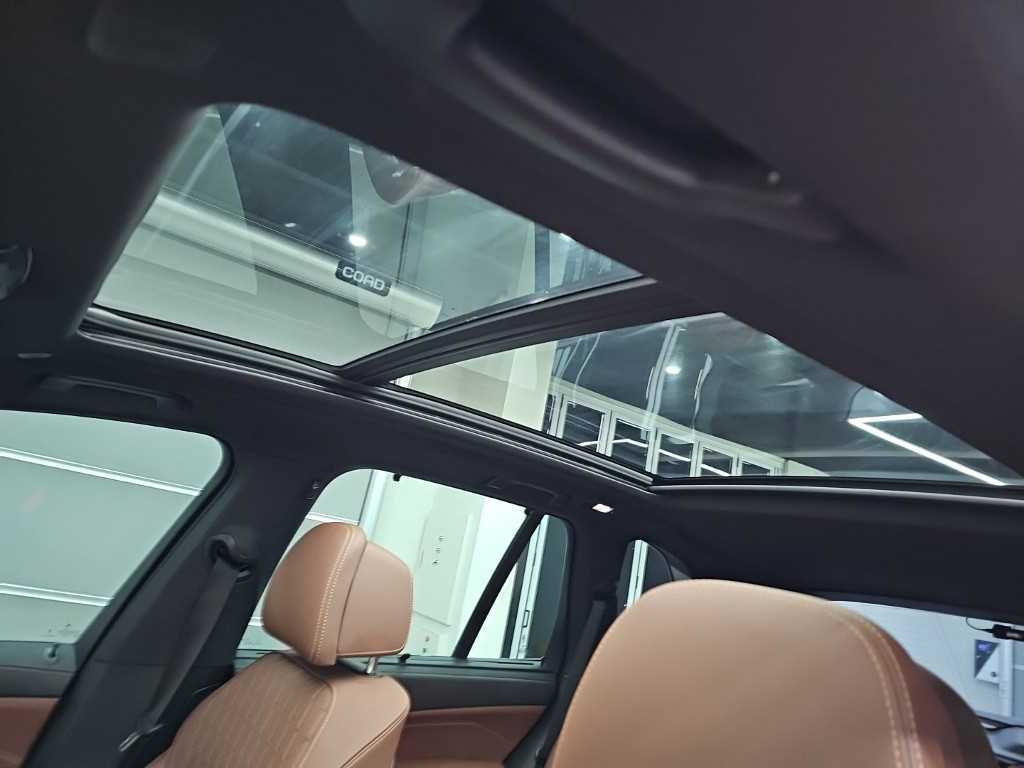 BMW X5 — photo 15