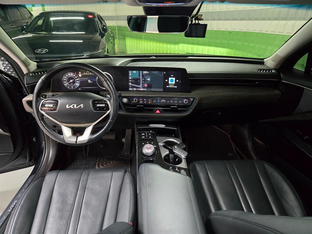 Kia K8 — photo 08