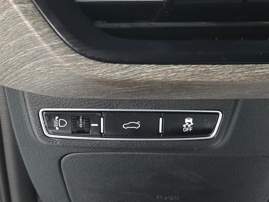 Kia K8 — photo 17