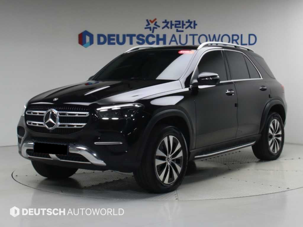 Mercedes-Benz GLE-Class — photo 01