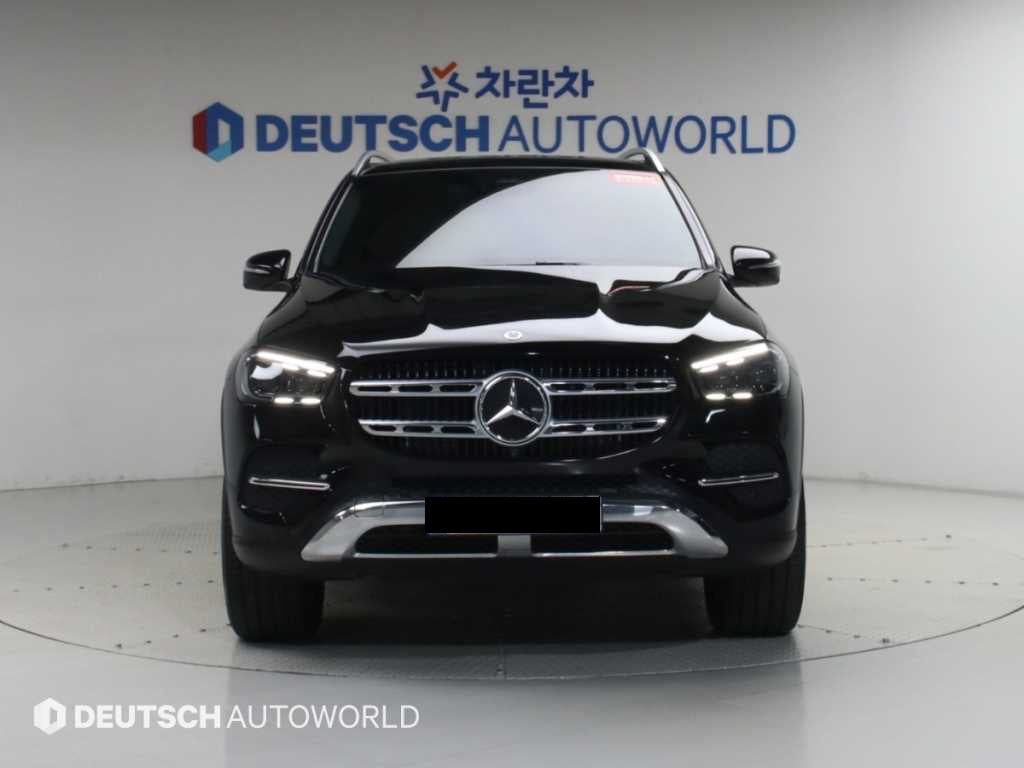Mercedes-Benz GLE-Class — photo 03