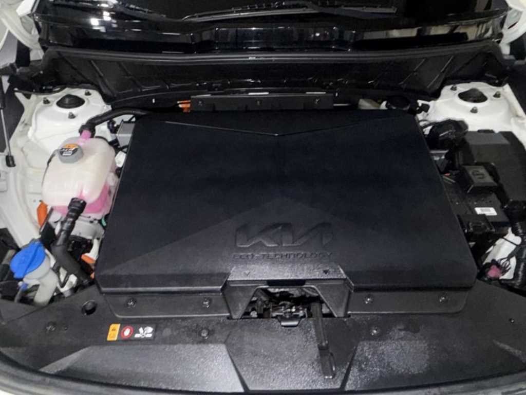 Kia Niro — photo 19