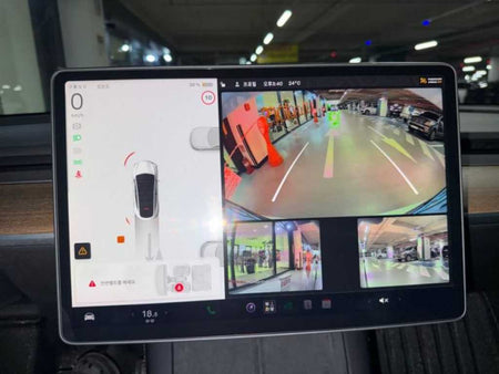 Tesla Model Y — photo 11