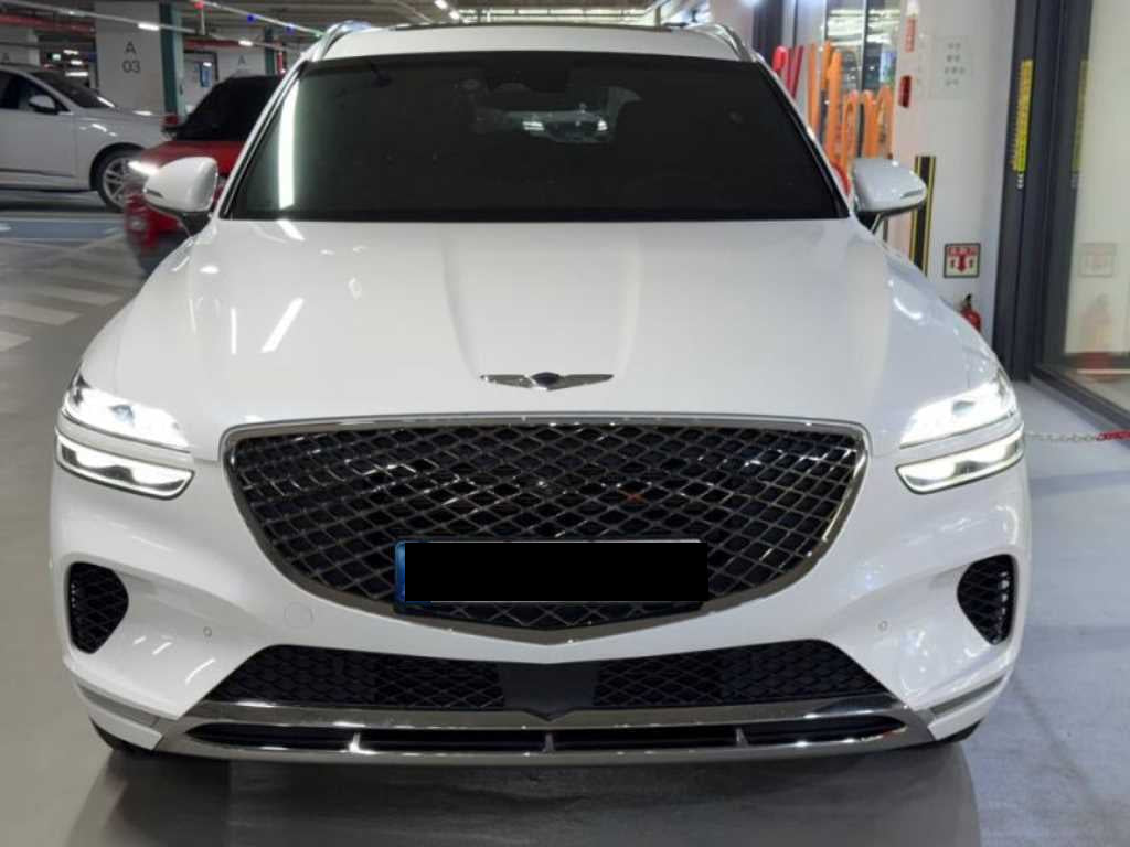 Genesis GV70 — photo 02