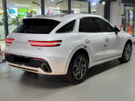 Genesis GV70 — photo 04