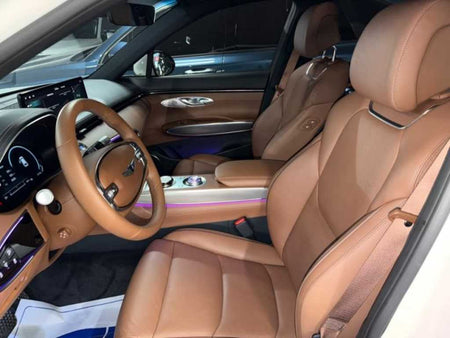 Genesis GV70 — photo 06