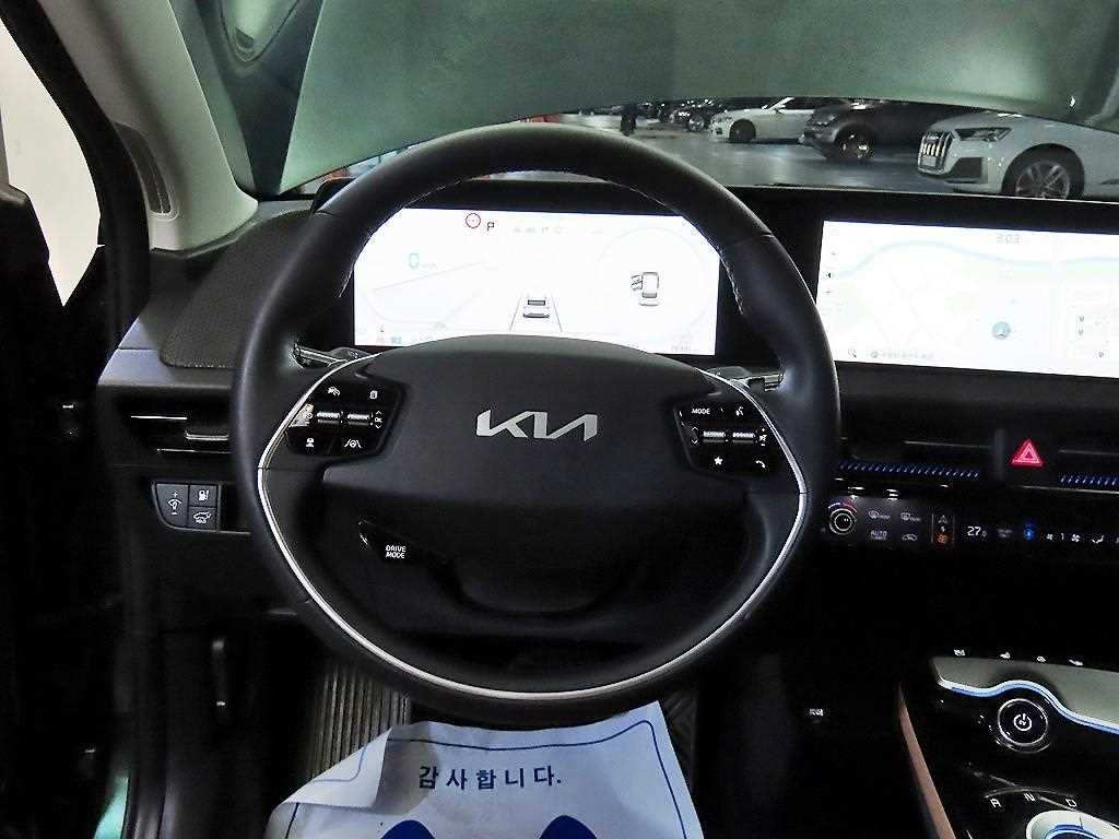 Kia EV6 — photo 08