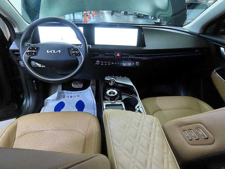 Kia EV6 — photo 10