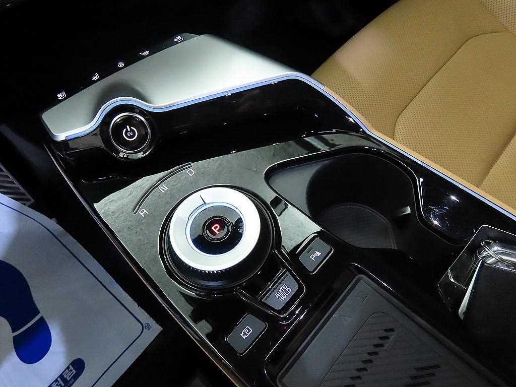 Kia EV6 — photo 12