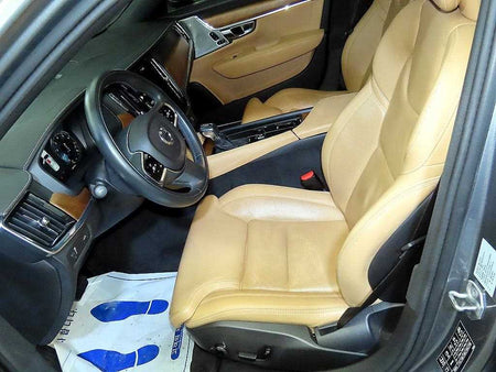Volvo S90 — photo 06