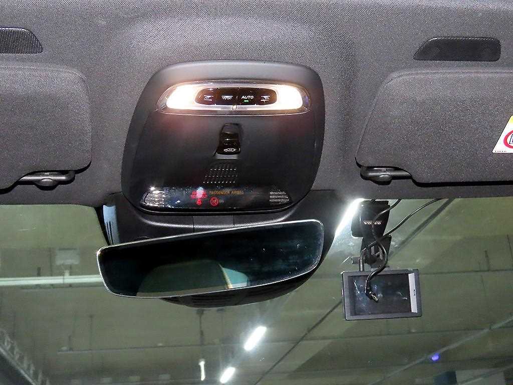 Volvo S90 — photo 16
