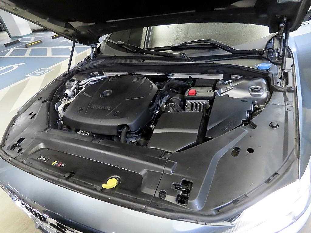 Volvo S90 — photo 19