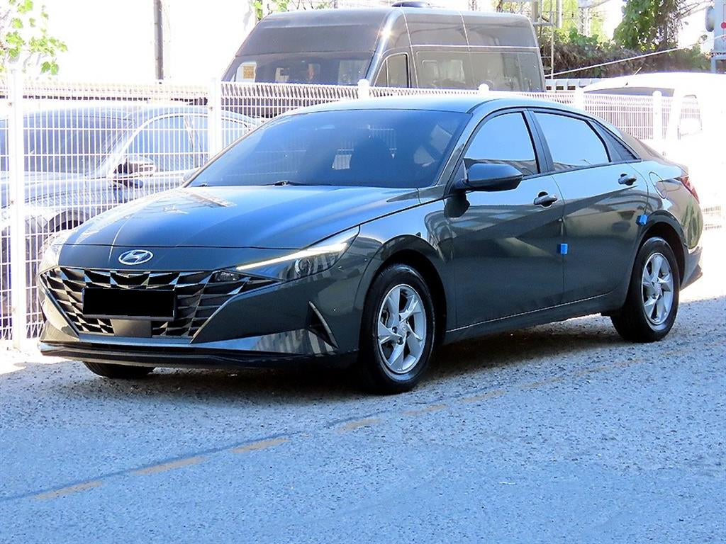 Hyundai Avante — photo 02