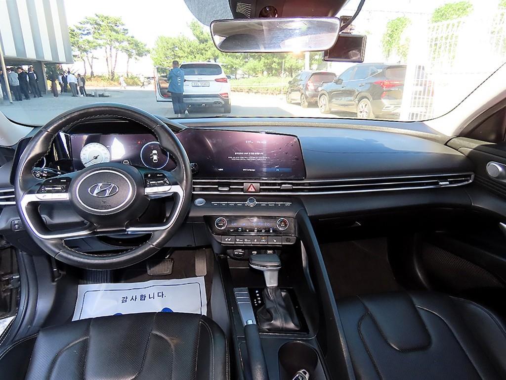 Hyundai Avante — photo 07