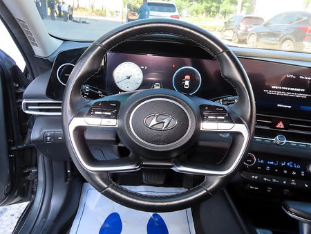 Hyundai Avante — photo 08