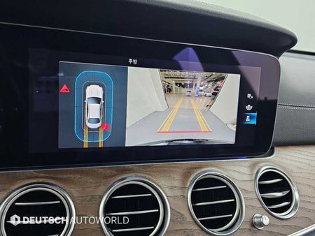 Mercedes-Benz E-Class — photo 15