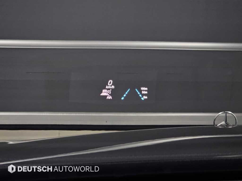 Mercedes-Benz E-Class — photo 17