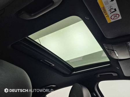 Mercedes-Benz E-Class — photo 18