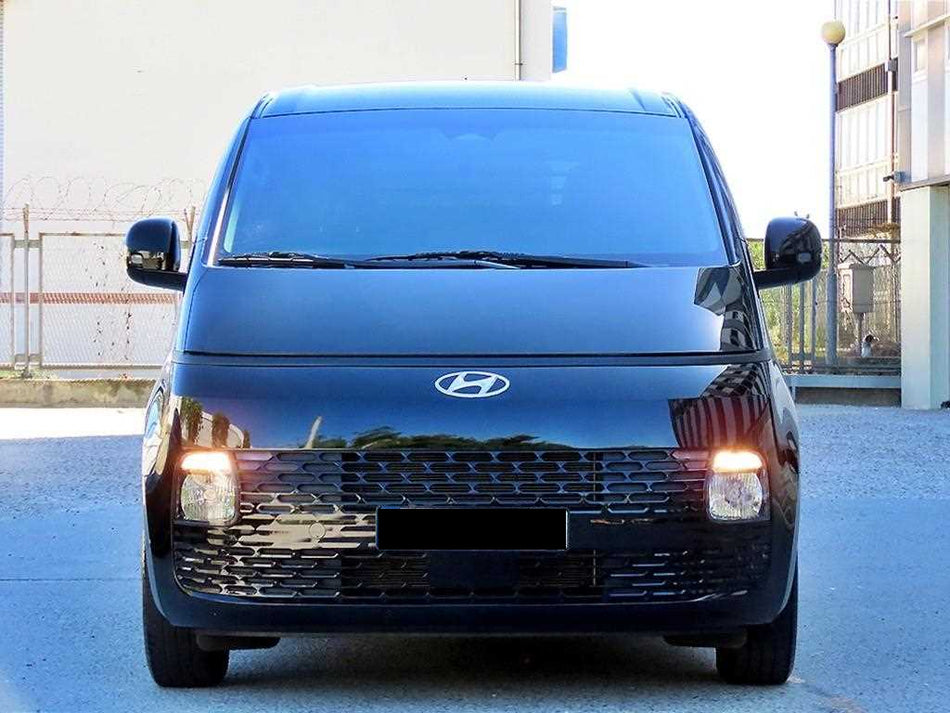 Hyundai Staria — photo 01
