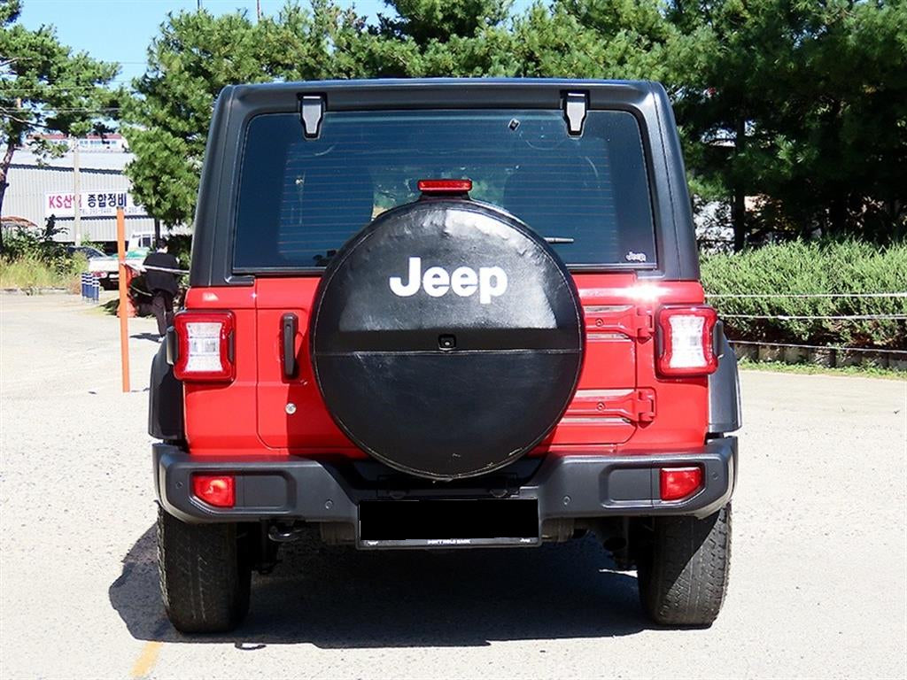 Jeep Wrangler — photo 04