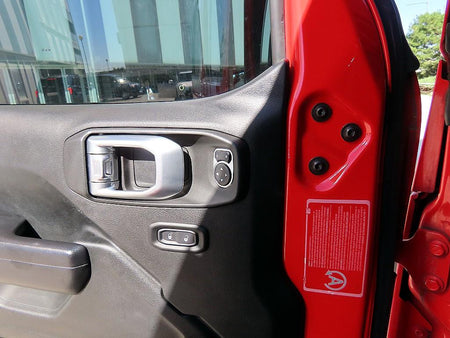 Jeep Wrangler — photo 11