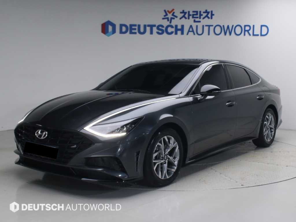 Hyundai Sonata — photo 01